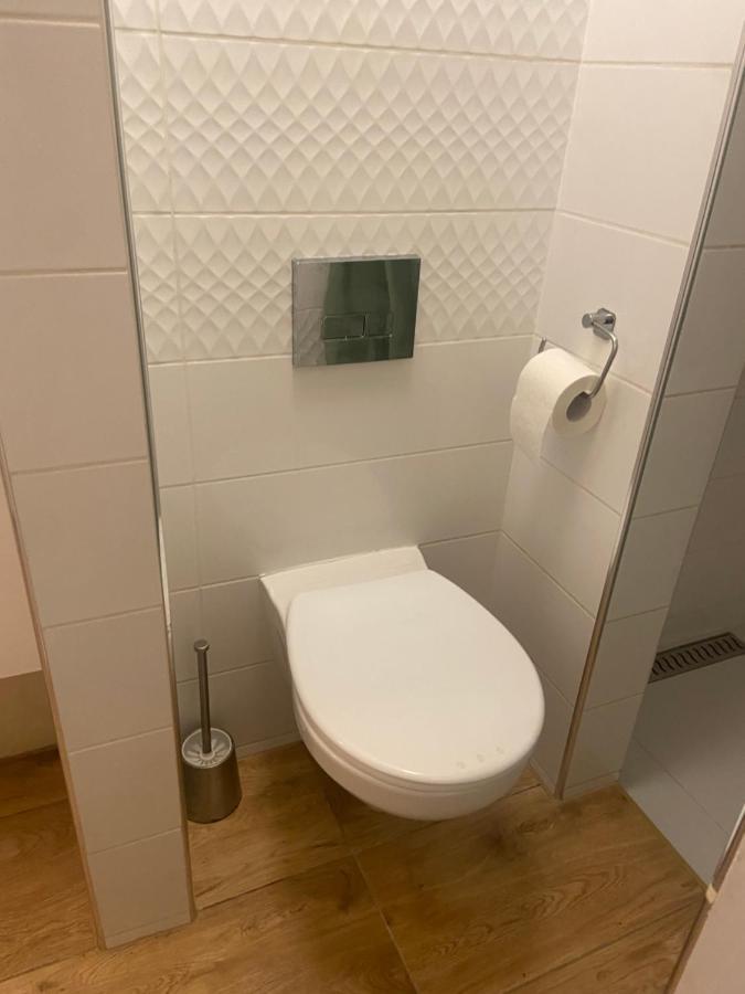 Maly Apartament Z Kuchnia I Lazienka Lägenhet Szczecin Exteriör bild